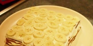 Tort de biscuiți și banane, fără coacere