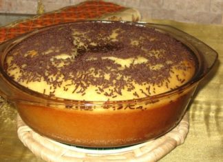 Descoperă delicioasa "Budincă de Griș cu Sirop", un desert clasic și delicios