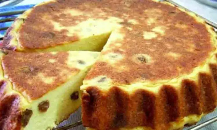 Descoperă o rețetă delicioasă pentru masa de Paște: Pasca cu brânză de vaci