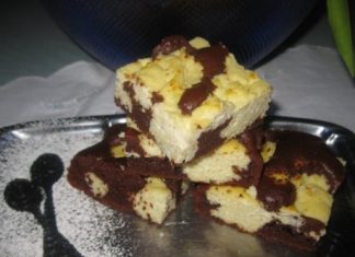 Prăjitură Marmorată cu Brânză: Rețetă Detaliată și Delicioasă