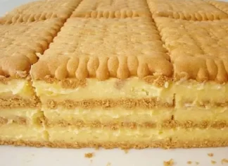 Desert Rapid cu Biscuiți și Cremă - Rețetă Simplă și Delicioasă